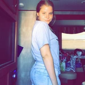 Meet your Posher, Katlynn